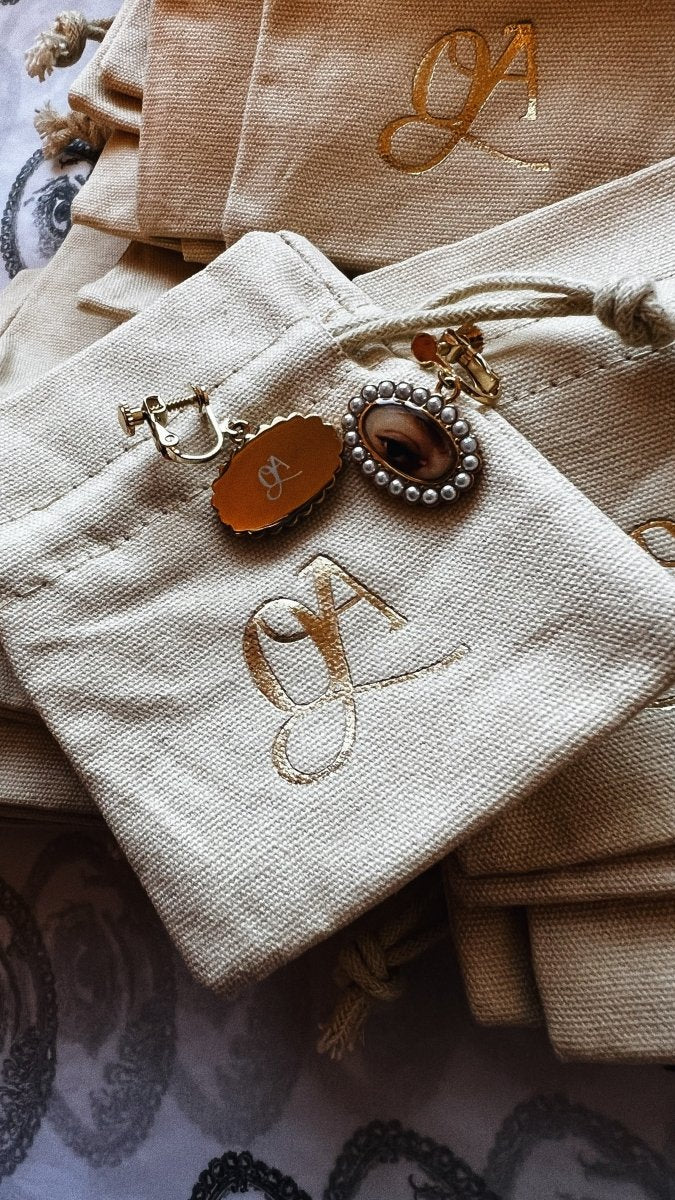 *Sample* Lover’s Eye Clip Earrings - Olivia Annabelle - #original_value - #medieval - #historical