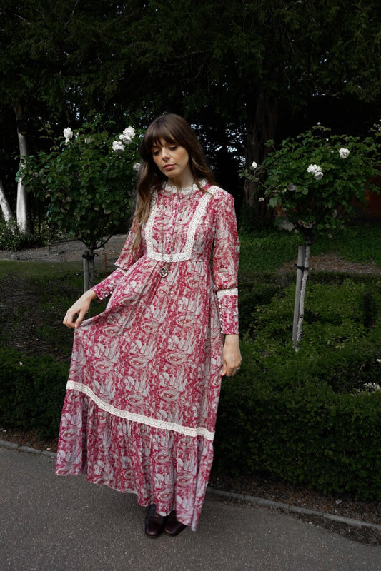 Florence Dress in Wine Ulvaag Dragon Print - Olivia Annabelle - original_value - medieval - historical