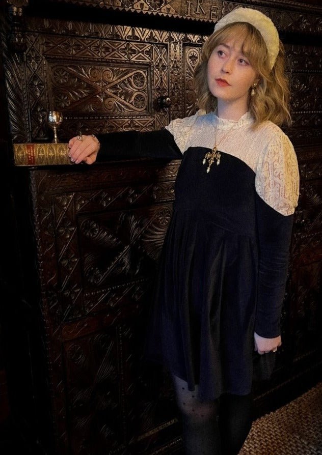 *Sample* Elizabeth Dress in Jewel Velvet - Olivia Annabelle - #original_value - #medieval - #historical