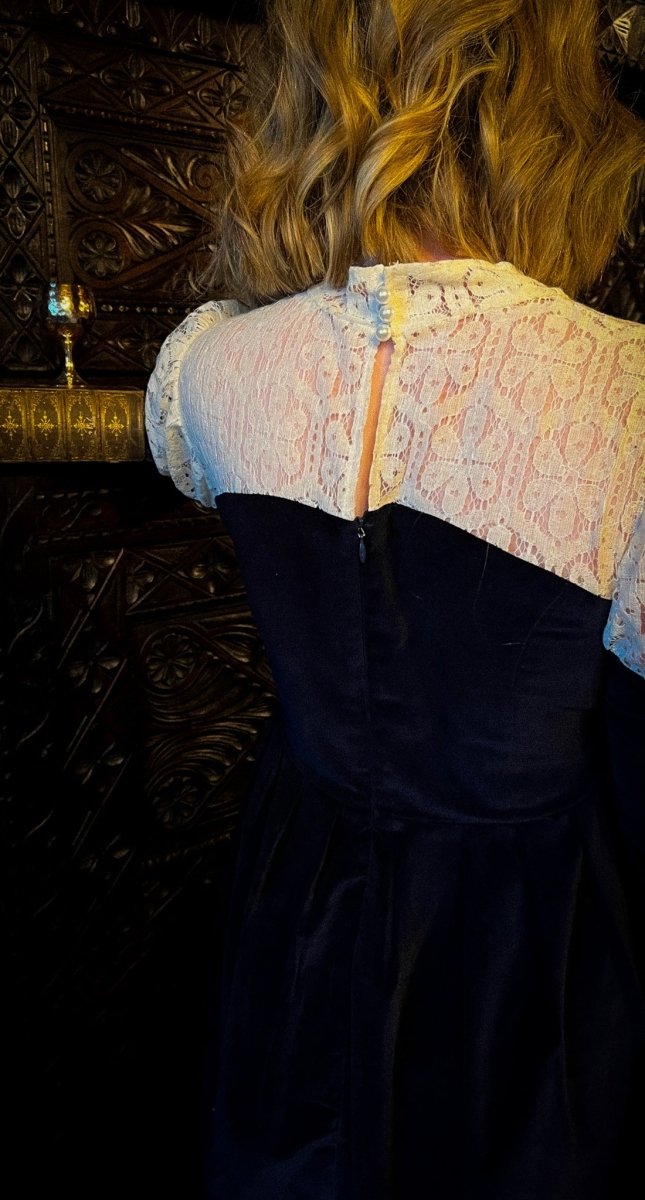 Elizabeth Dress in Jewel Velvet - Olivia Annabelle - #original_value - #medieval - #historical